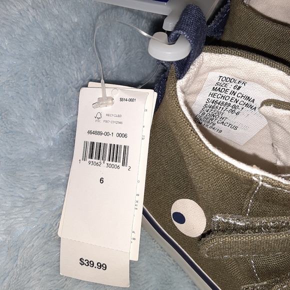 NWT GAP toddler shoes - Picture 2 of 6